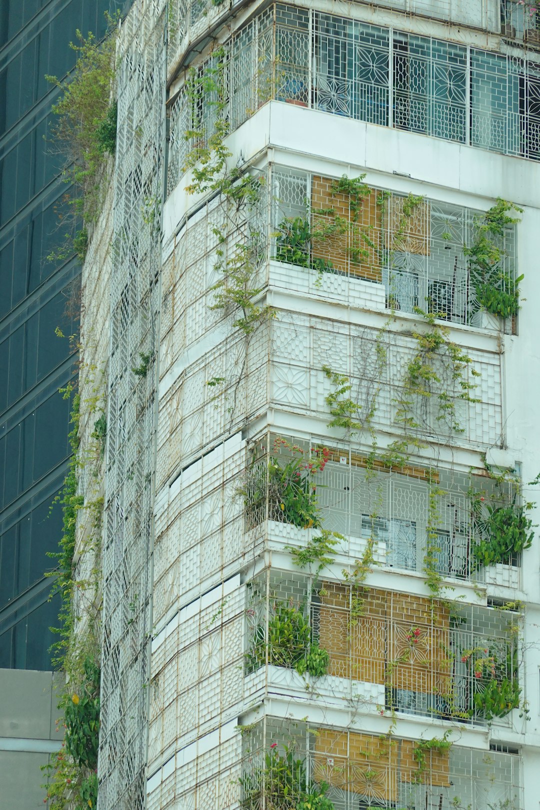 GreenTech Plaza